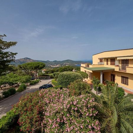 Monolocali Le Lecce Pool & Tennis Capoliveri  Exterior photo