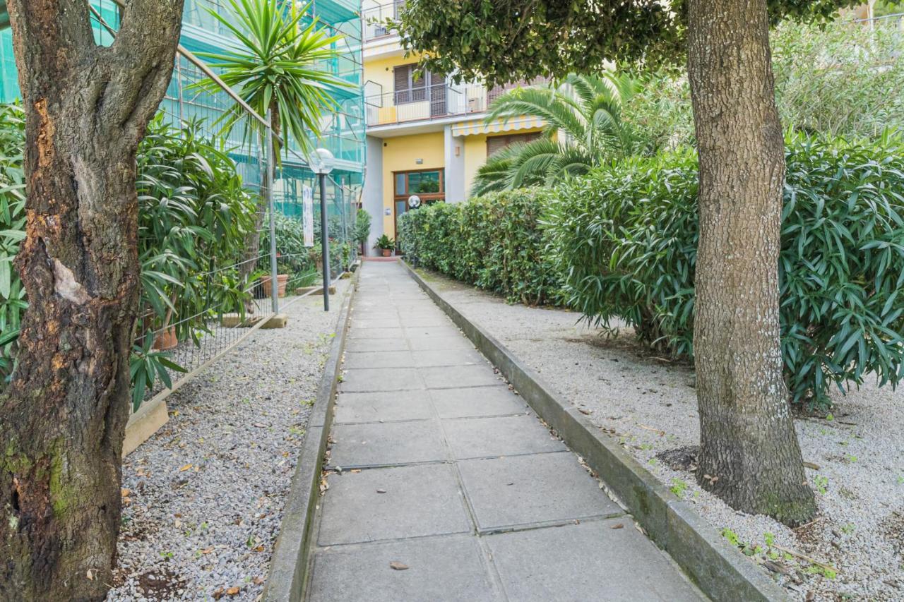 Monolocali Le Lecce Pool & Tennis Capoliveri  Exterior photo